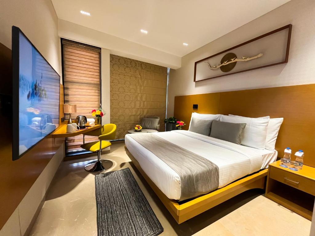 Premier Garden Suite